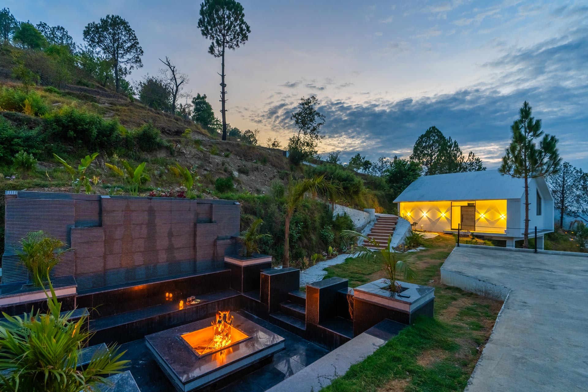 Europa @ Luna Nova - Ranikhet